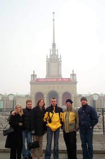 From left; Sabine, Troels, Susanne, Klaus, Thomas and Jens ge in front of the Beijing Exhibition Hall. We were on the way to see Beijing Zoo. This is a warning, Beijing Zoo is not for humans nor animals - the animals have very bad conditions. Even the Panda looks sad:-(