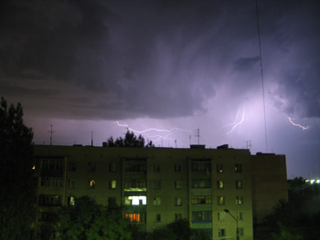 Lightning near Volgograd, Russia the 11th August 2004.